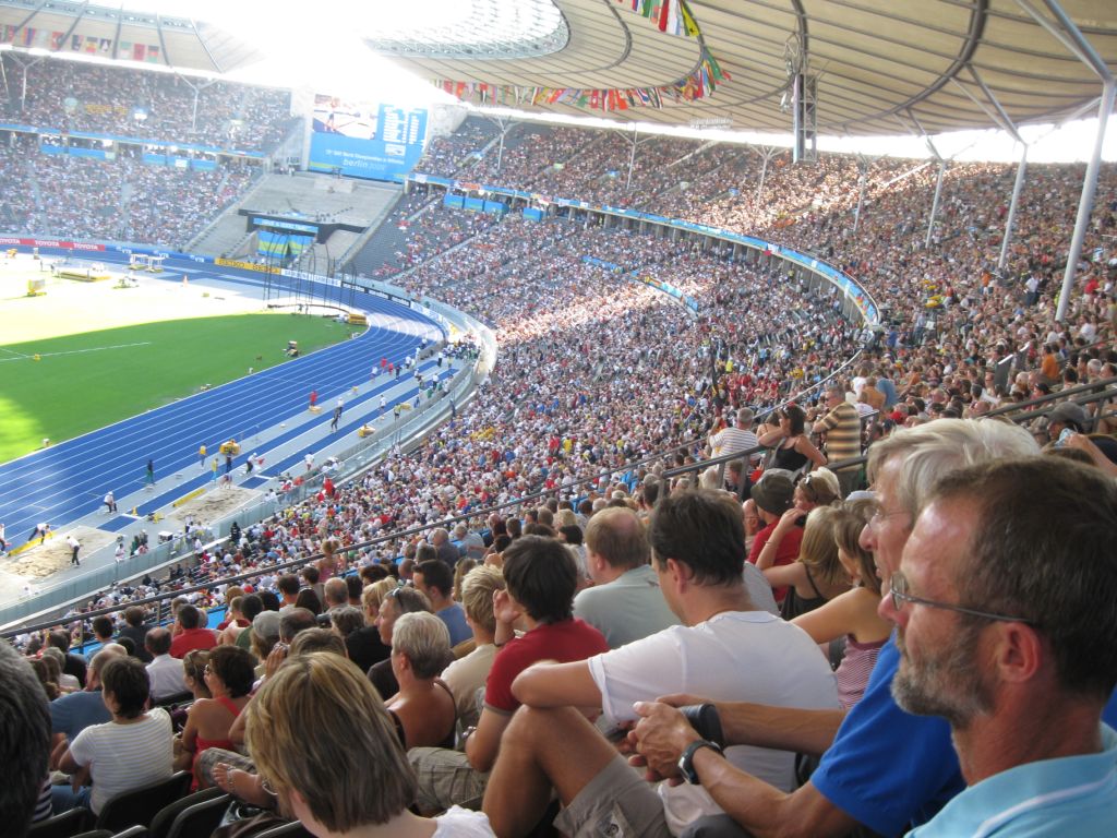 Das Olympiastadion Berlin fasst 76000 Zuschauer