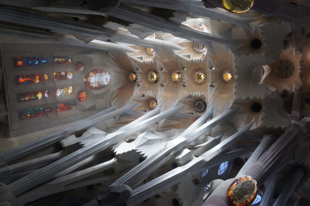 La Sagrada Familia, Gewölbe